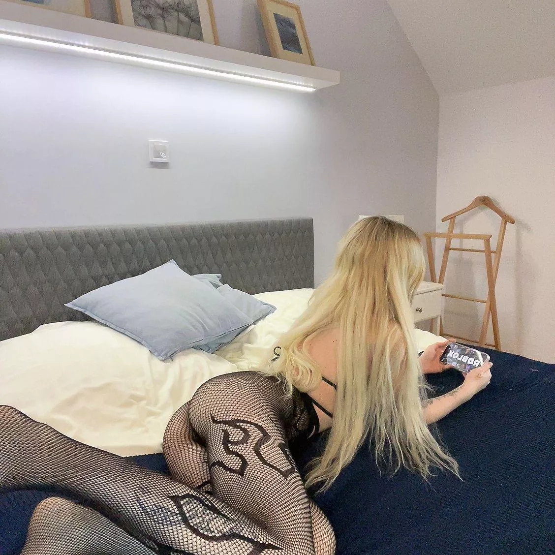 Sometimes I wish I could be fucked through a mesh net posted by Nixan_29