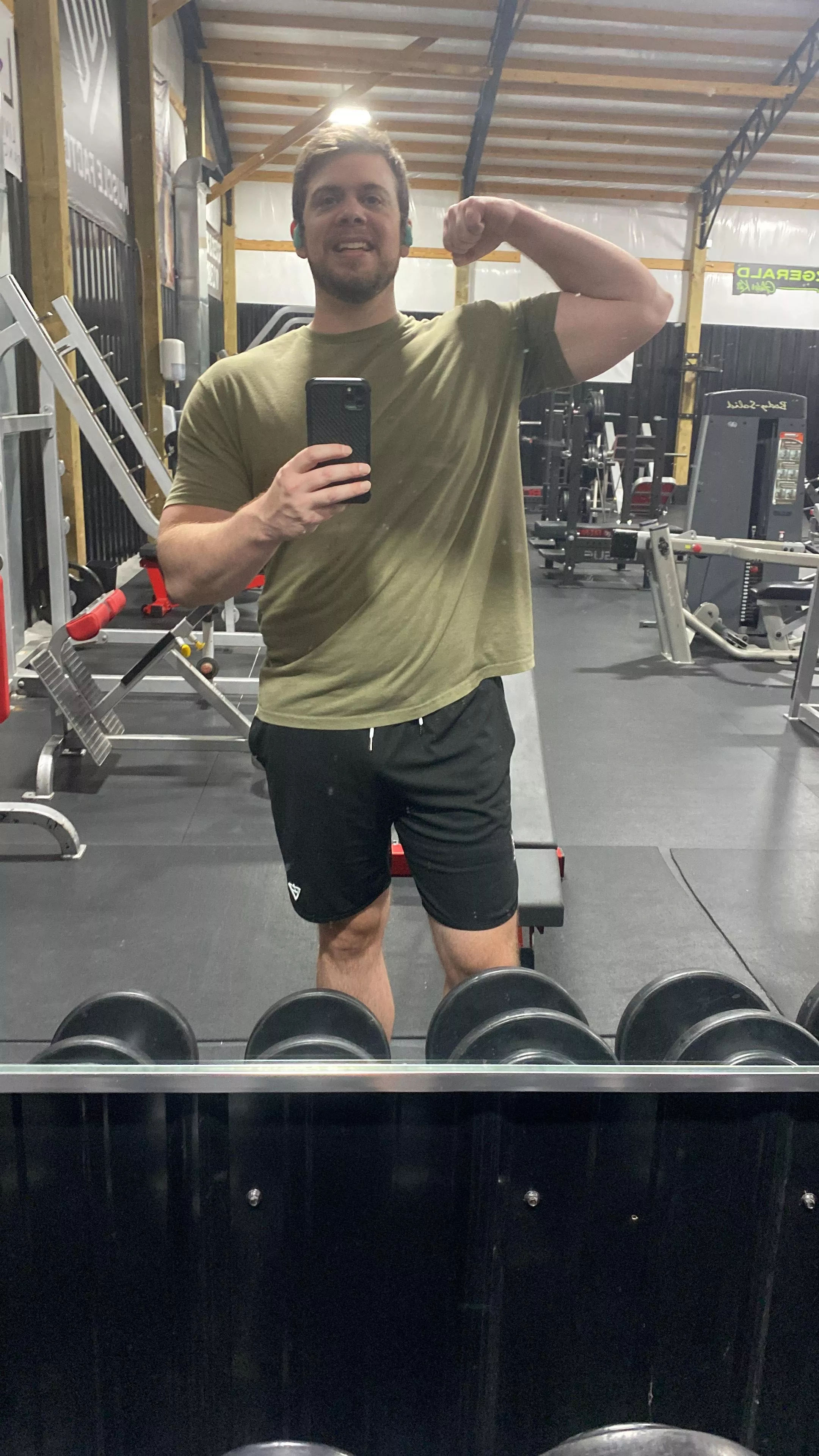 Summer time slim down, 270 Powerlifter to 235 Bodybuilder in 1 year. posted by Frylokk1