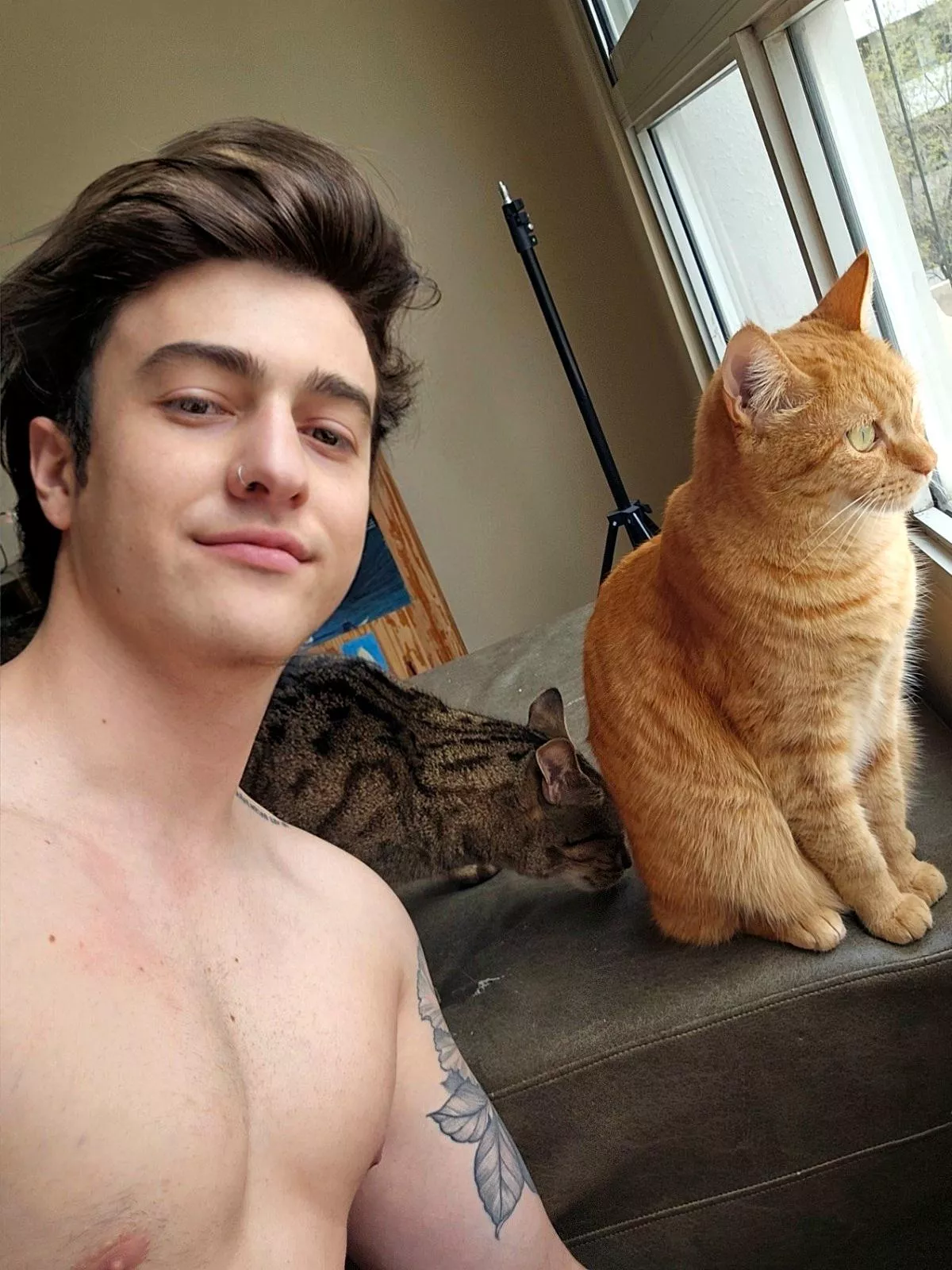 We wish a happy weekend 💕 posted by asexyspiderman