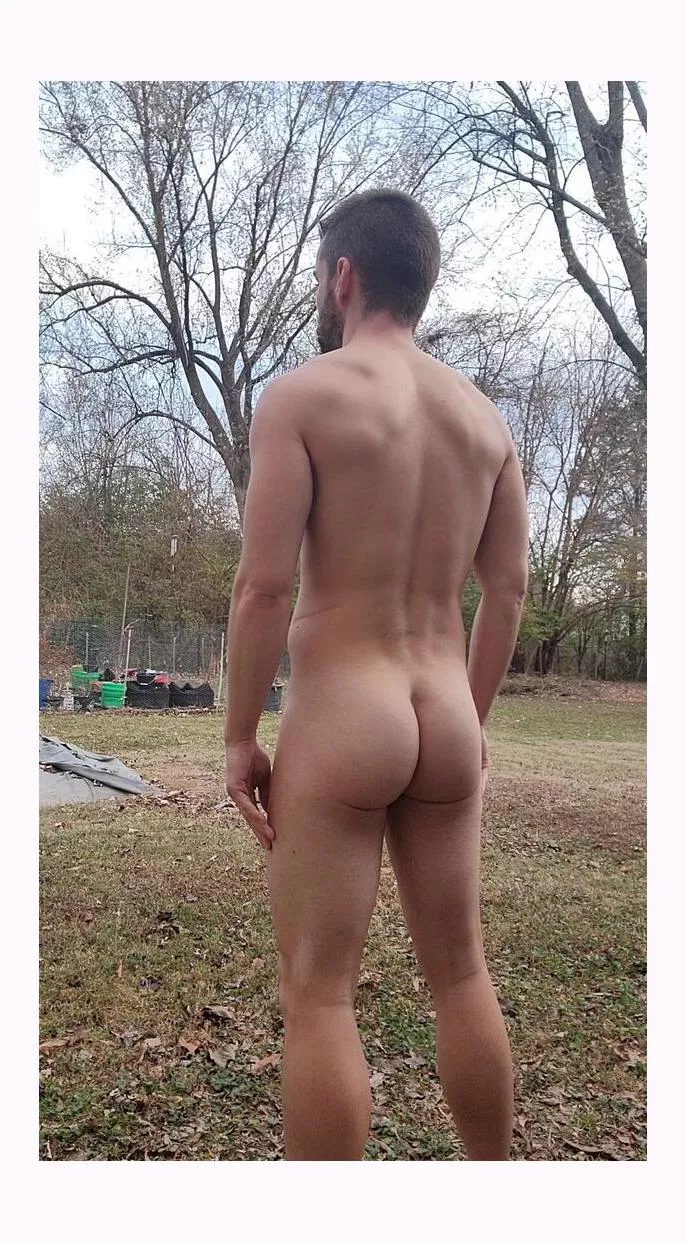 would u mlnd if i was ur naked neighbor? posted by Responsible_Beat1165