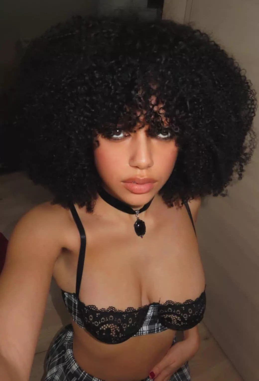 Your babe posted by Samiraxoxodarky