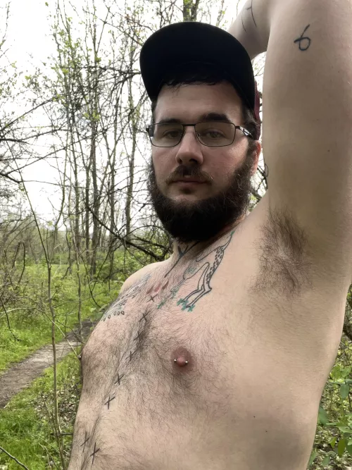 [34] outdoor sniff by KC90001