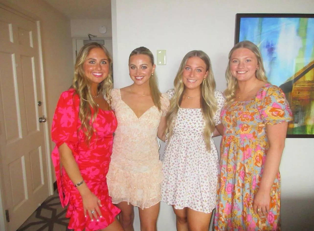 Blondes in dresses posted by BingB0ngBoi