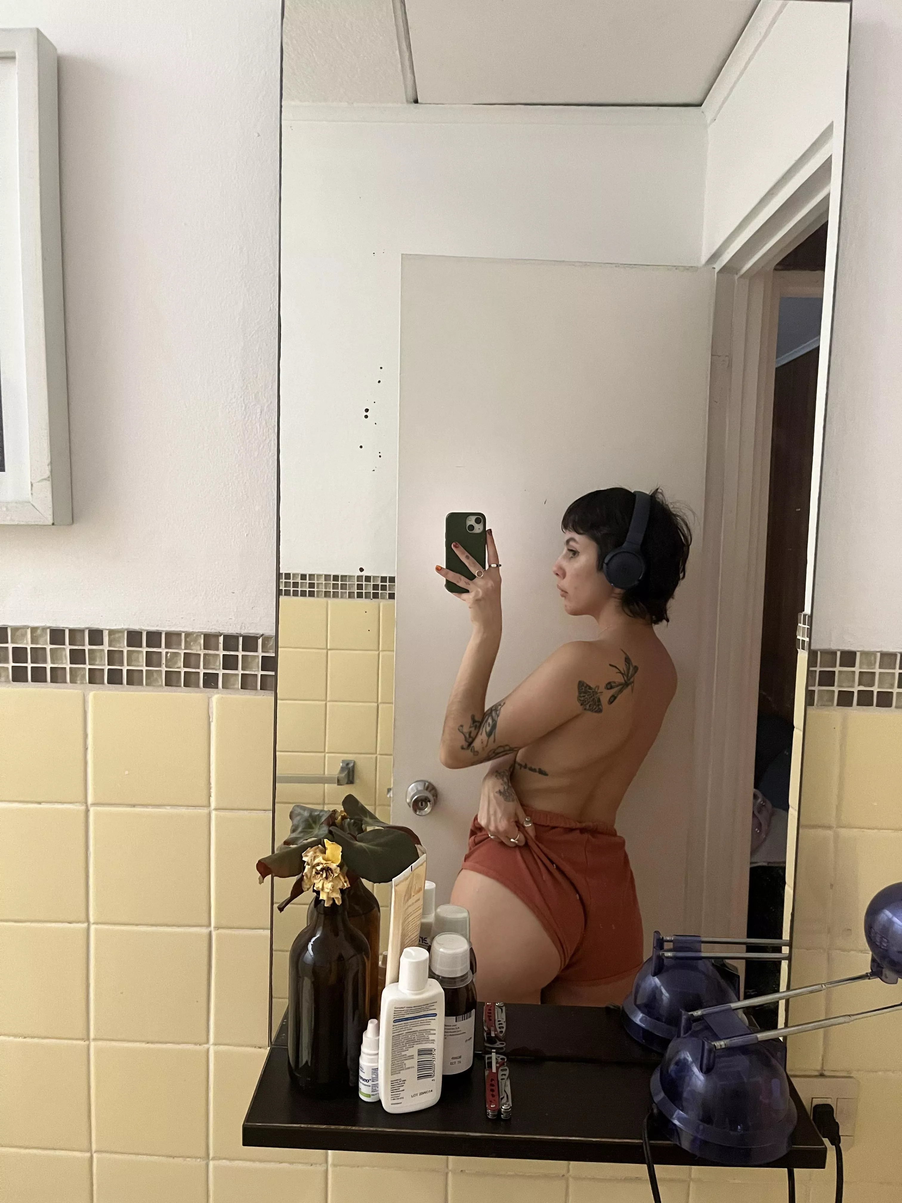 boi booty that really needs some spanking  posted by hellosofi