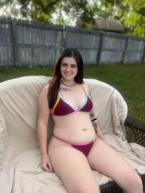 Can pregnant girls still wear bikinis? How do I look? by TattedMommyleah