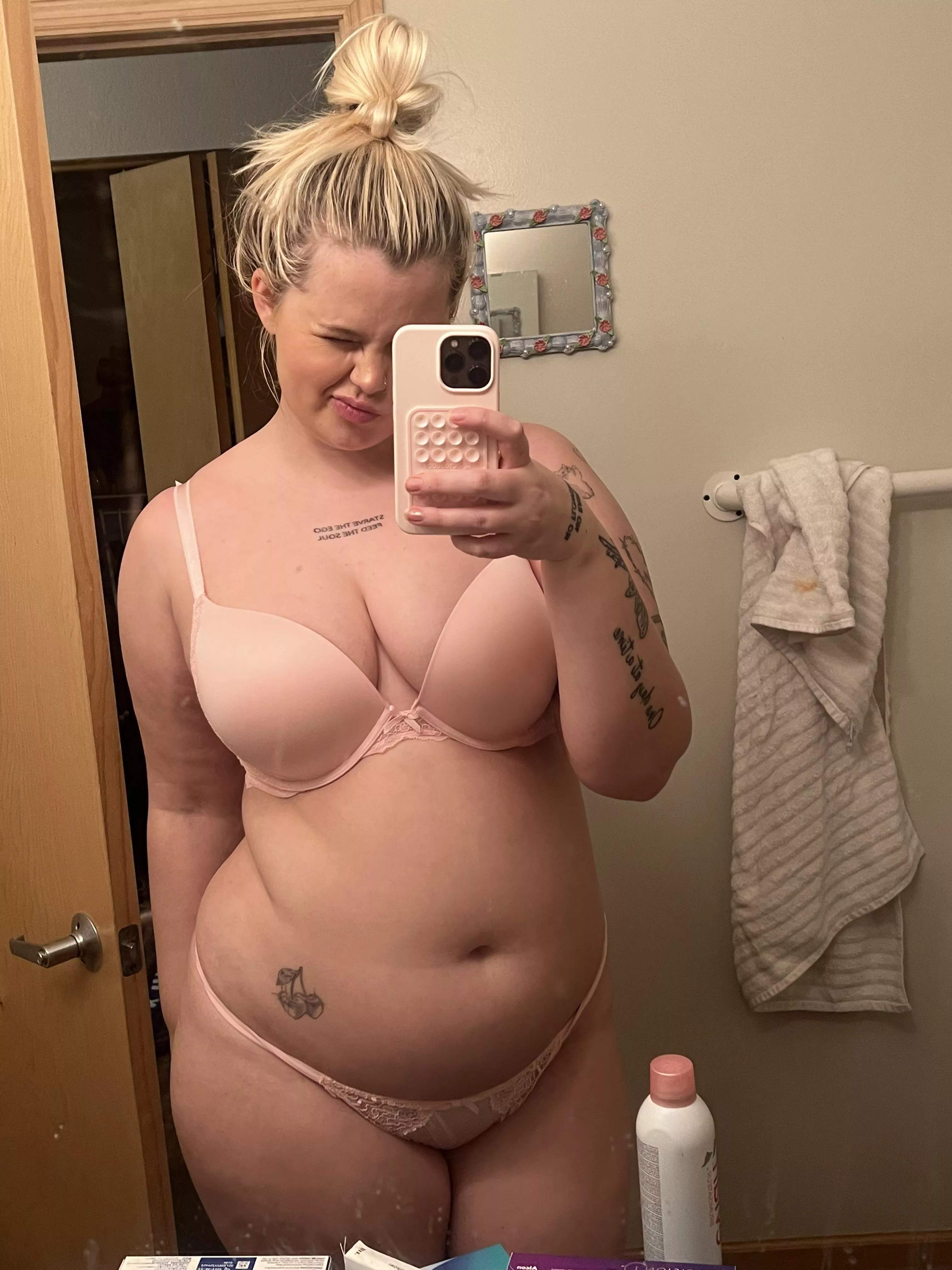 Can you rate my growing body?  posted by wispy_girlwa