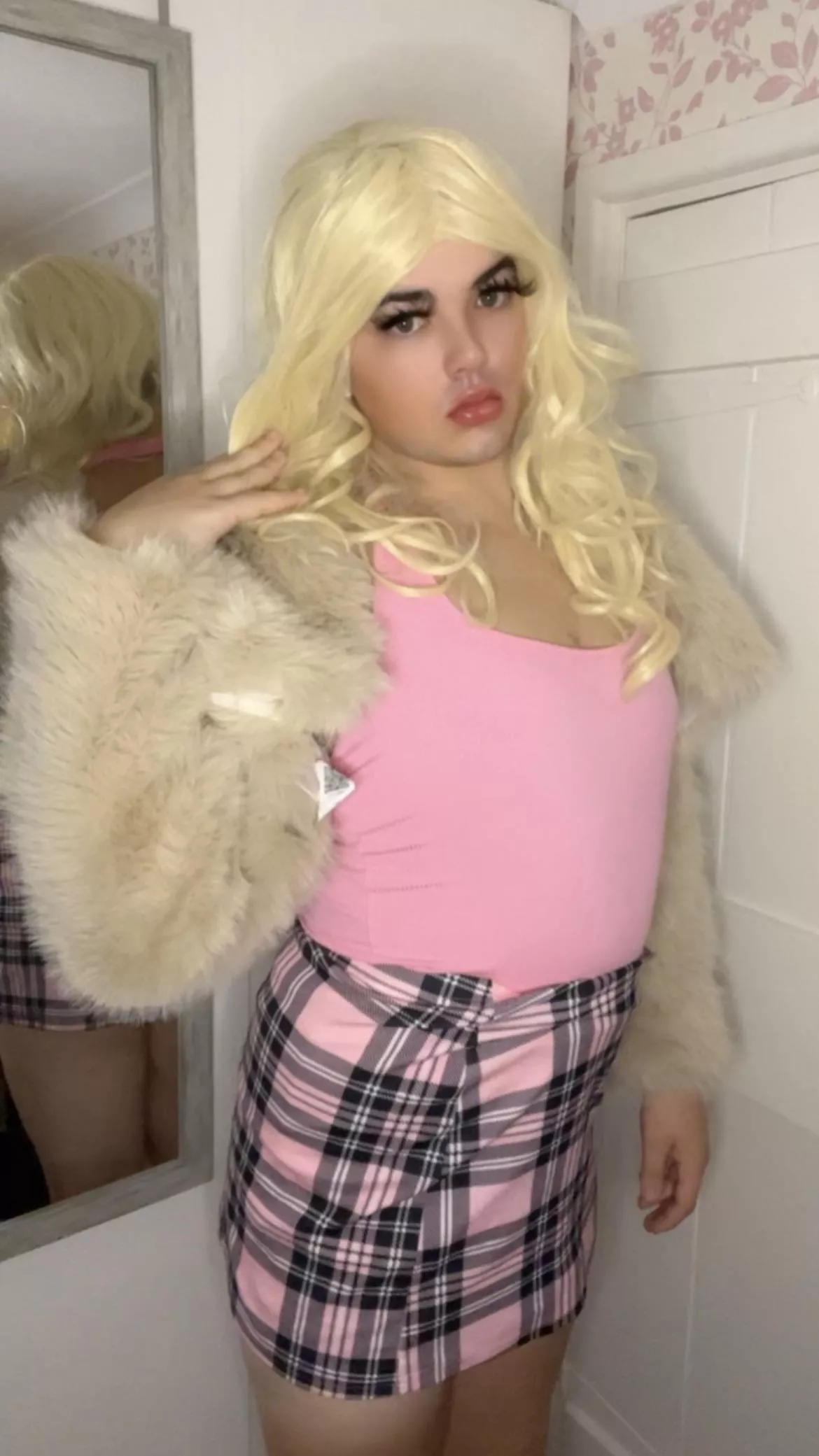 Cock hungry posted by richxmx