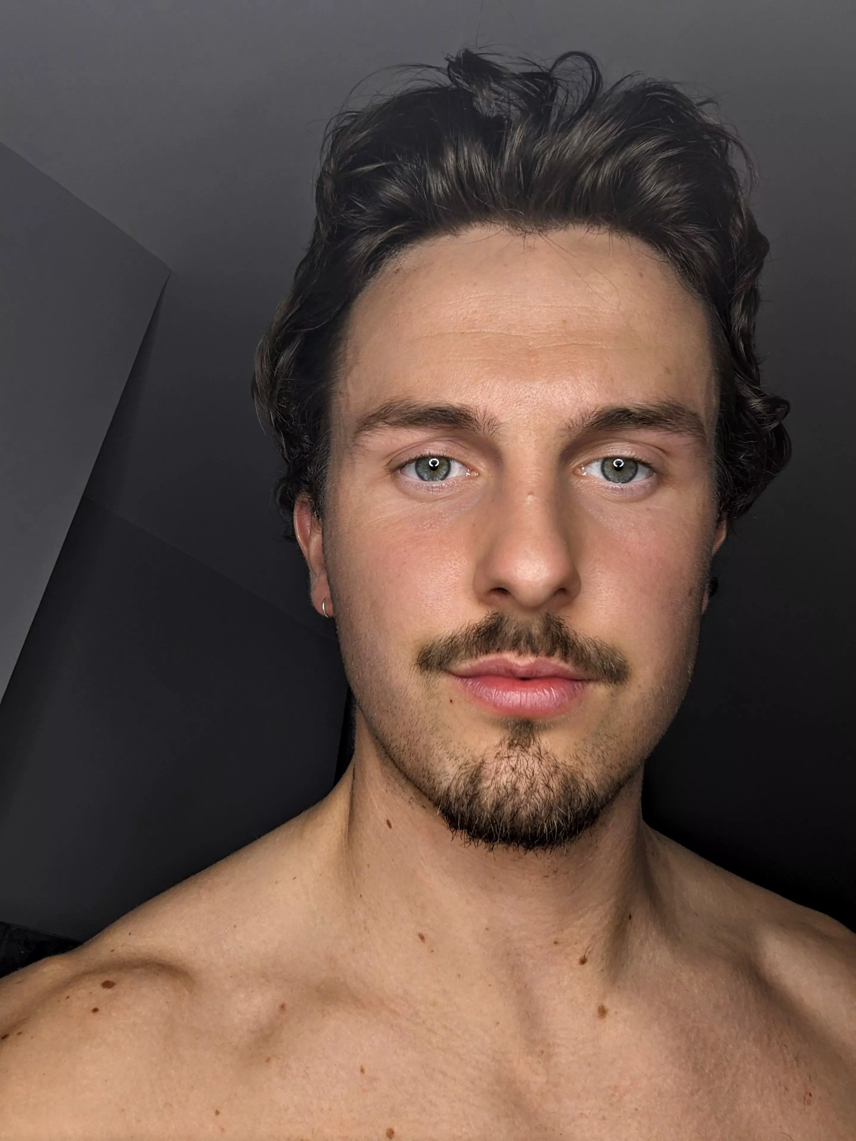 Fresh look...think it suits me?  posted by Old-Contribution2960