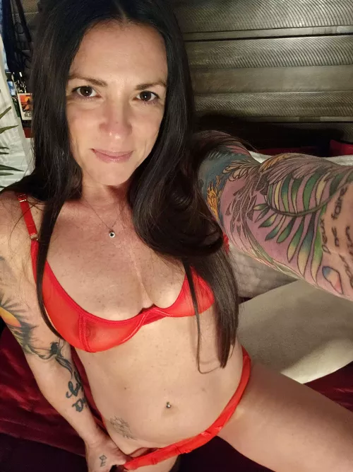 Got any thoughts on my milfbod? 48F by Jefbacca