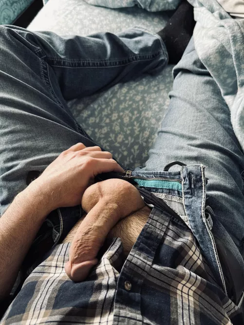 Hard to get excited for a Monday… wanna help? (42) by Nomfortably_Cumb123