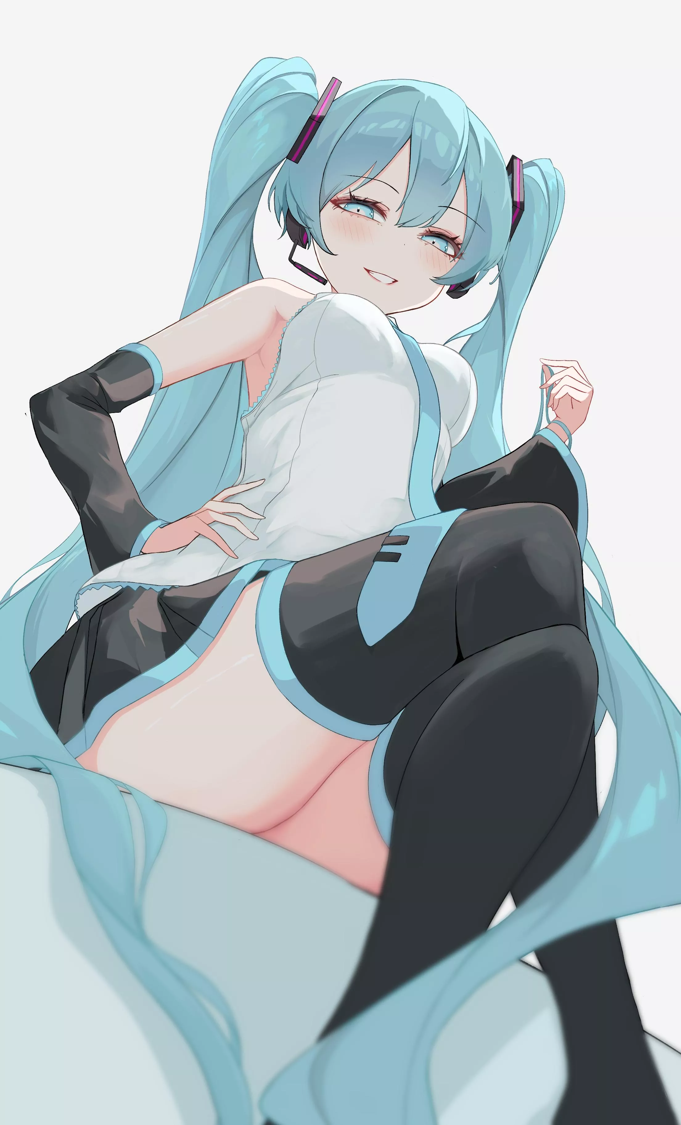 Hatsune Miku from below posted by LafterMastr