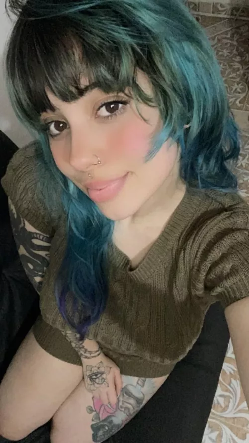 Hey hows the view from up there?? by Buttacup41