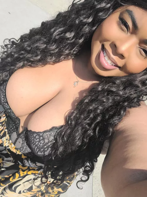 Hope everyone had a good weekend by Coratexplorer