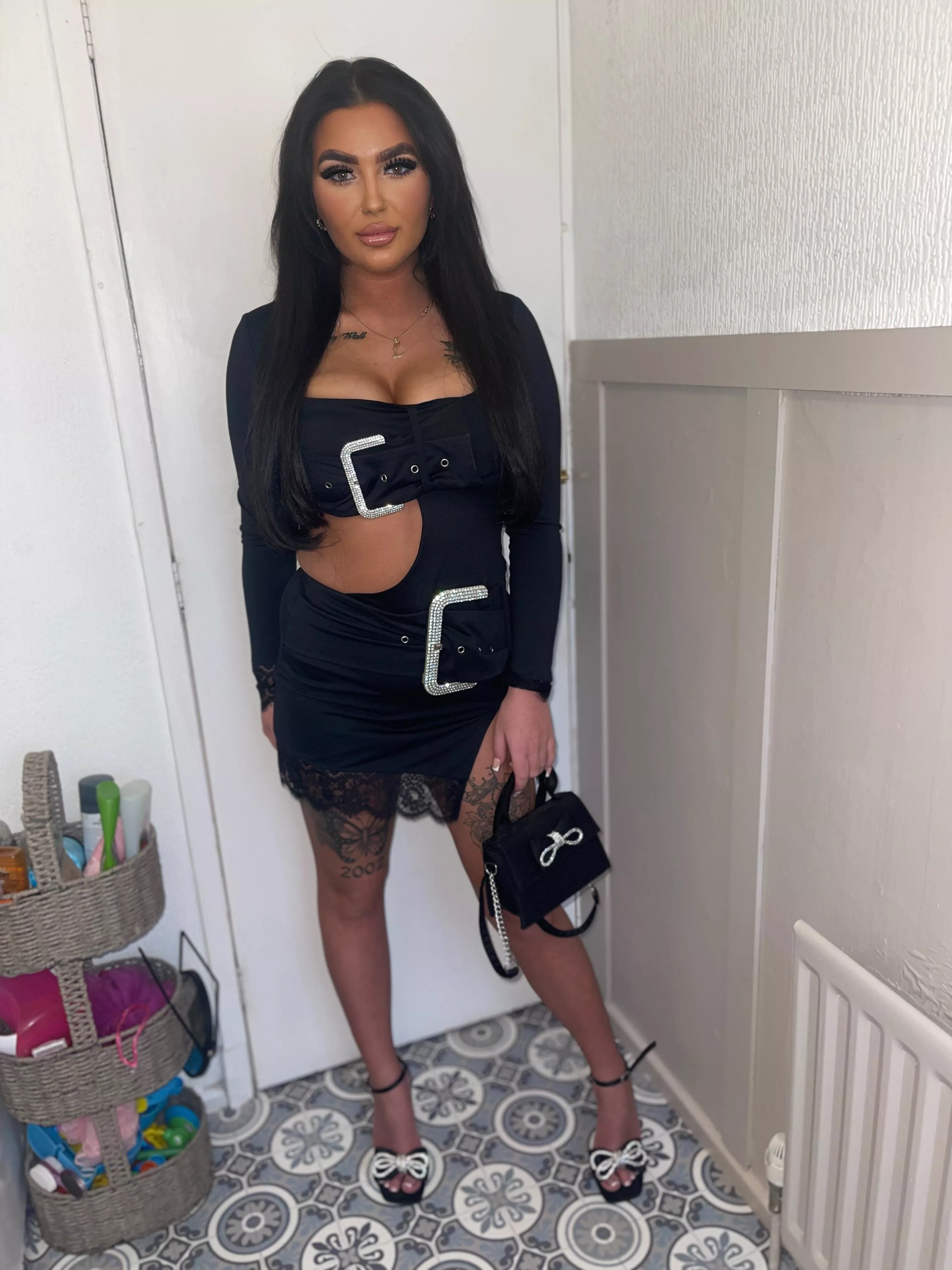 How’s this dress ? First date anyone ? posted by lucygracexox