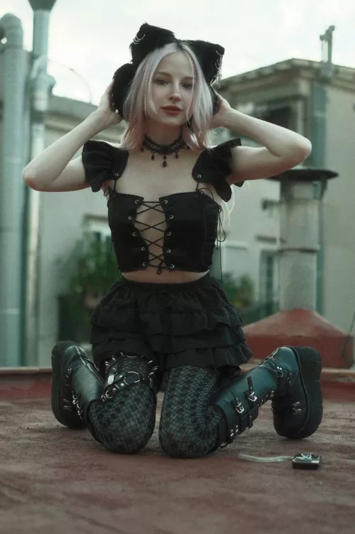 I'll kneel before you, if you don't mind by DarlingAttraction