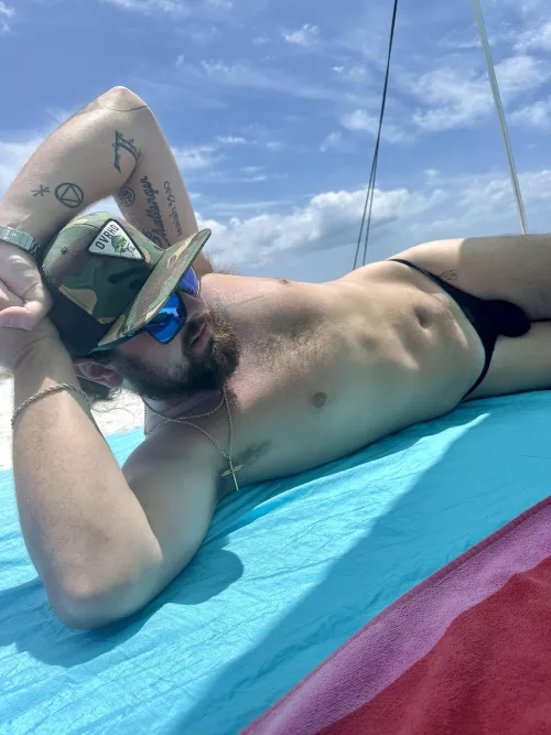 it was a nice day for the beach, an excellent day for a thong 😏 {m26} by jakeistheman699