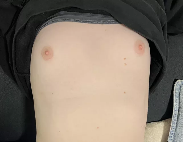 Just a little pair to squeeze? by mirinkitsune