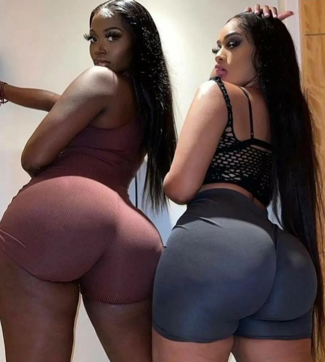 Left vs. Right posted by ItsAlvinJohnson