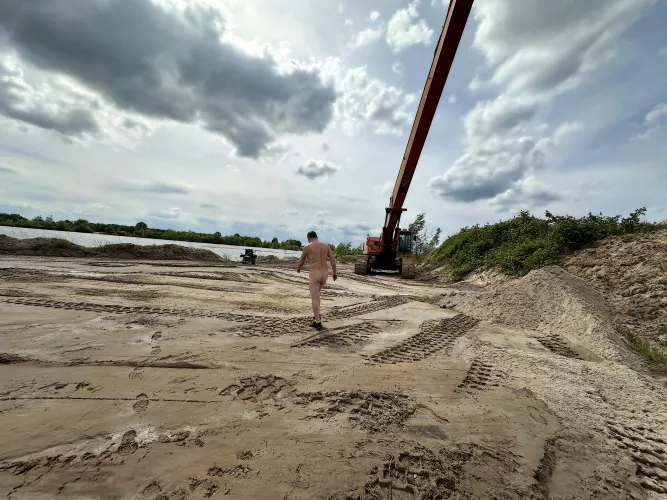 Made a nice hike, and discovered a few things. by Nudistandmore