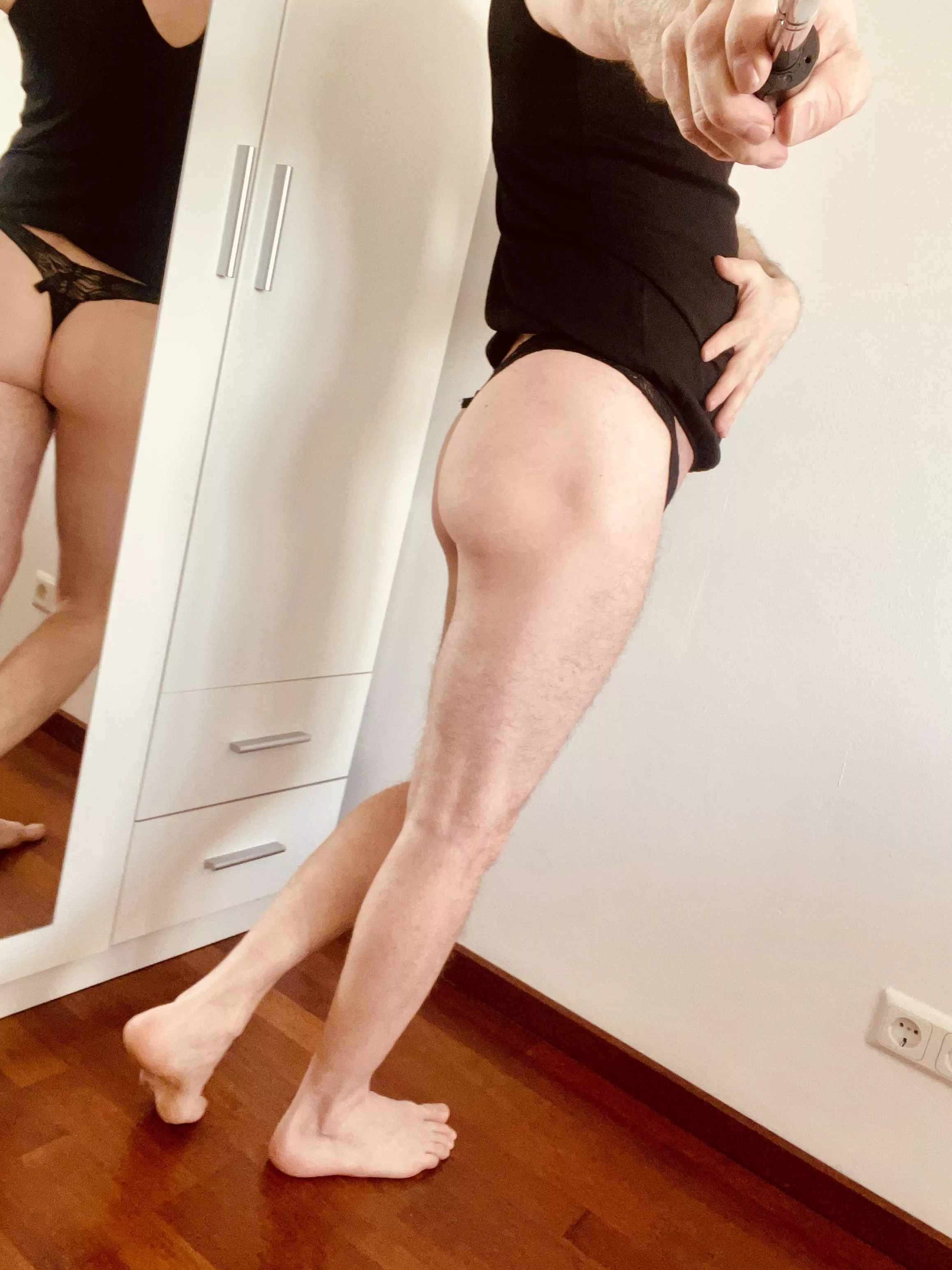 Mirror mirror on the wall 🙃🤭🤗 posted by Brakanyer