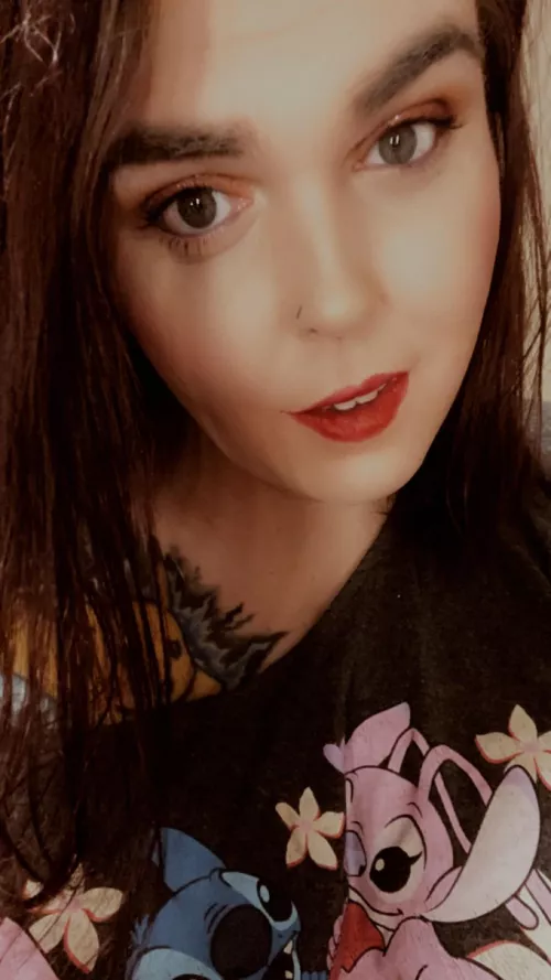 My eyes are very piercing by Glaceon412