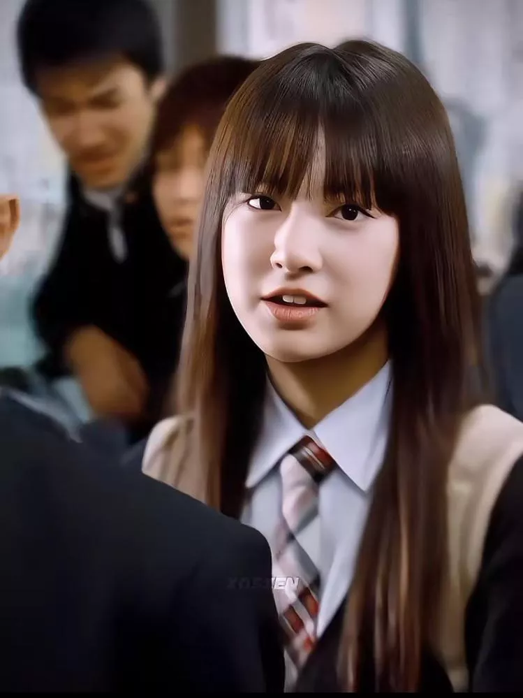 Name a teen JAV Actress that looks like her 101% 🔥 posted by Ambitious-Holiday111