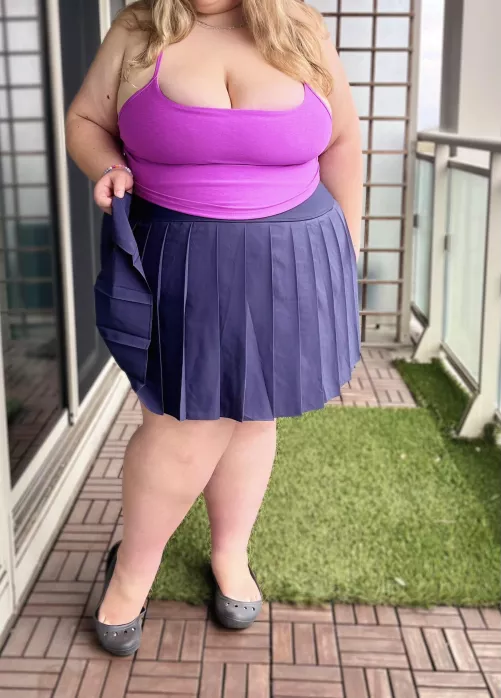 not sure if i should take it off 😜 by angelmackiee