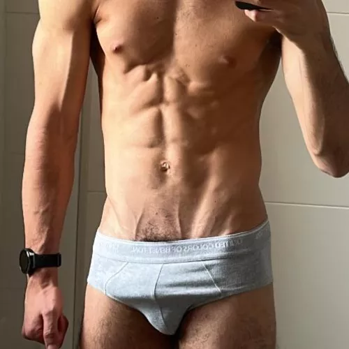 There’s a surprise 👀🔥 by shadesoffroot