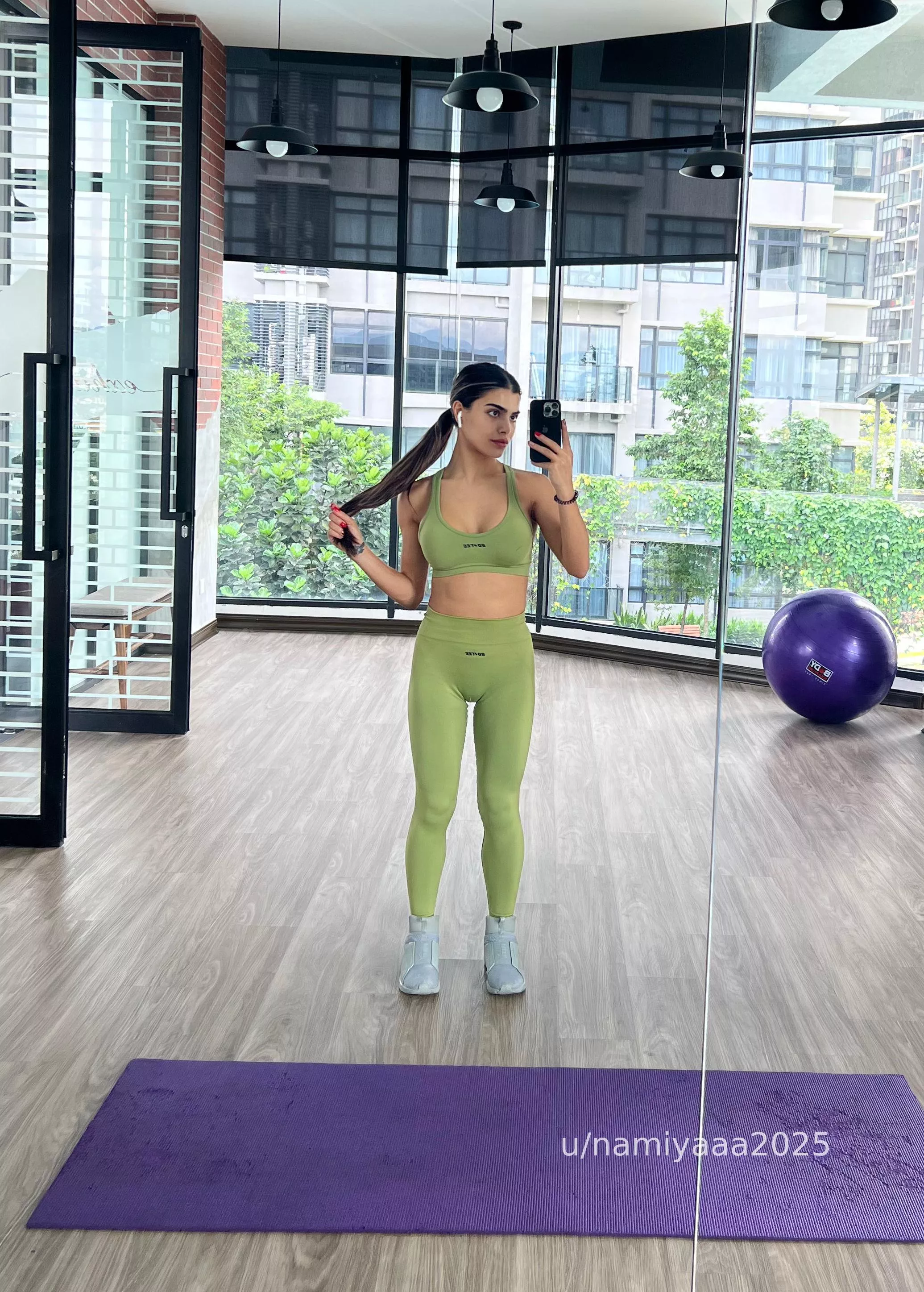 Those pants hug me perfectly posted by namiyaaa2025