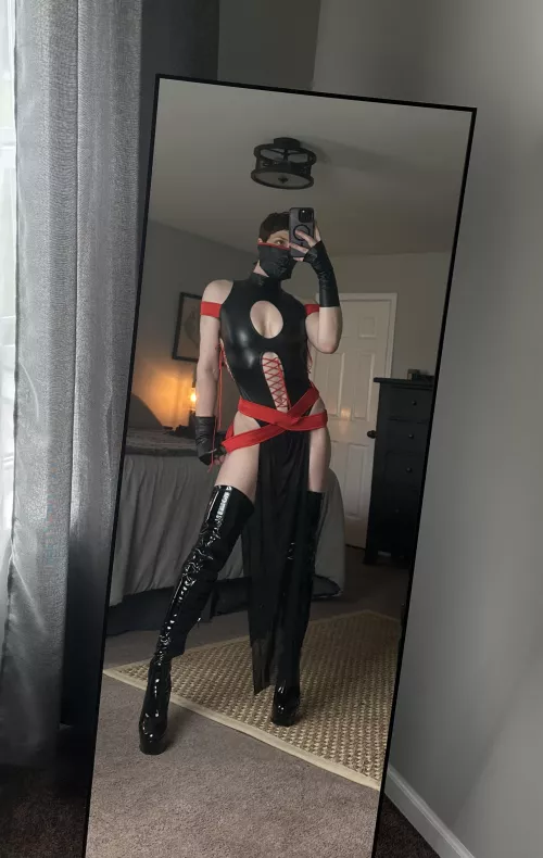 Your soul is mine 🖤⚔️💋 by agender-angel