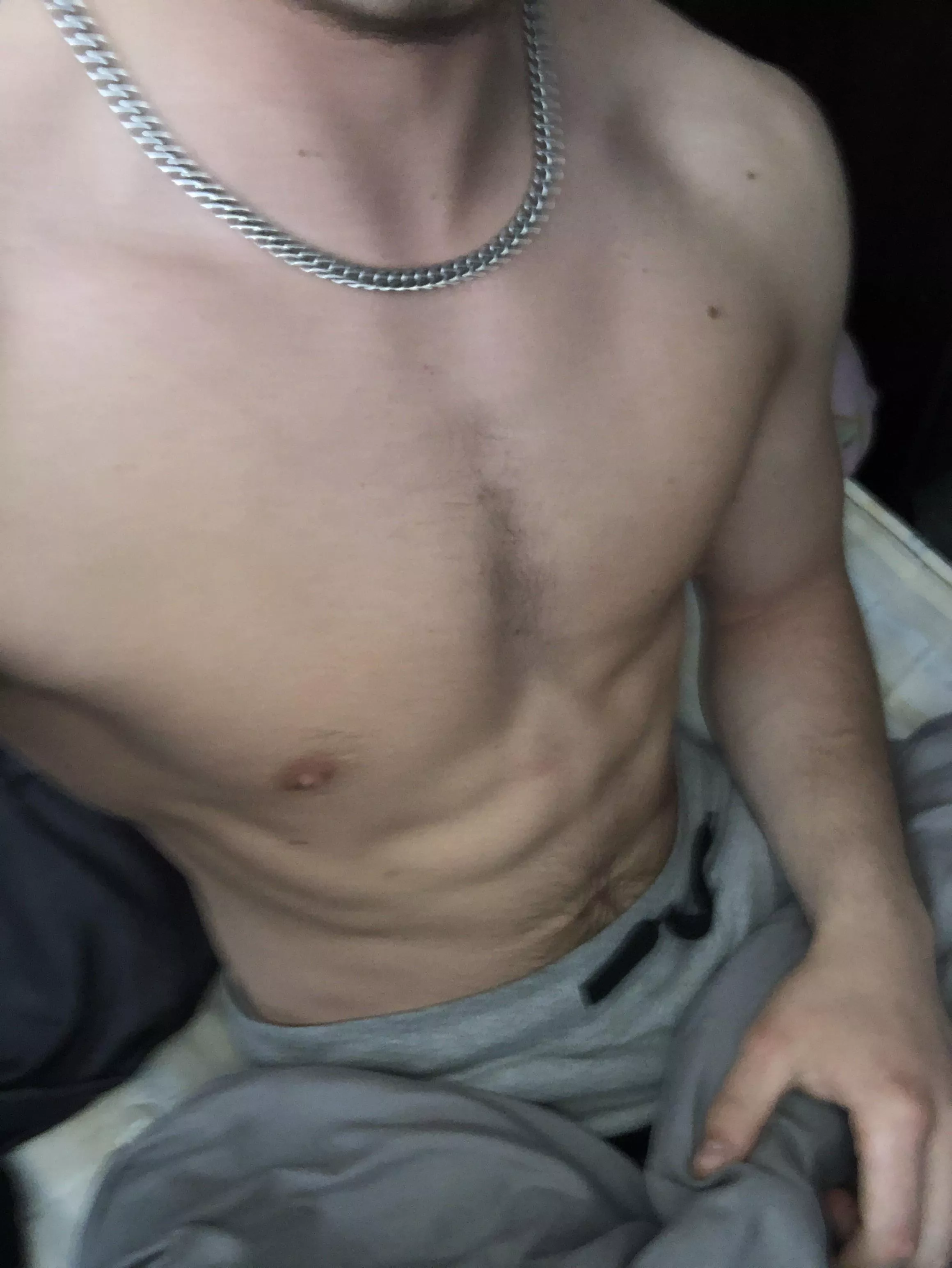 19 straight need a femboy or slutty bottom to turn me gay posted by hrnyydom