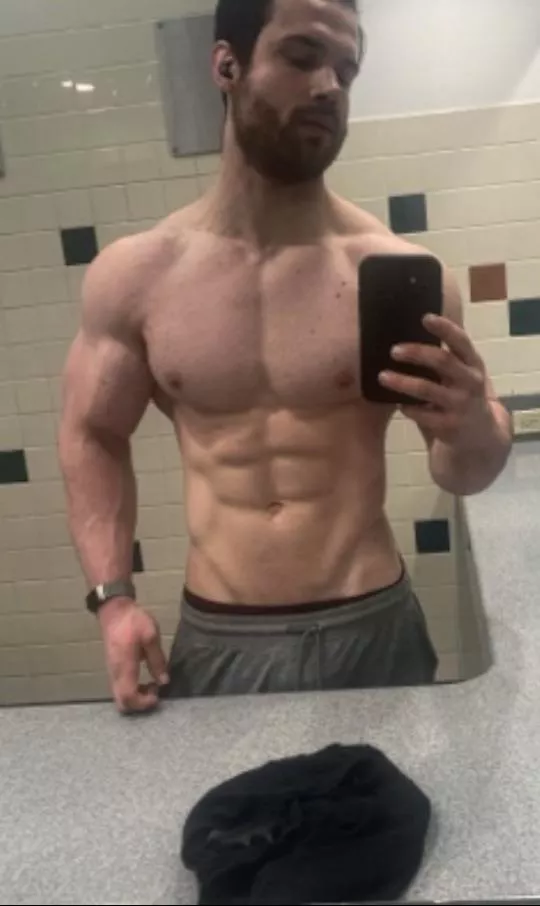 Another non nude gym pic but im curious if you guys are into this type of body🤔 is this too much posted by Still-Locksmith-6394