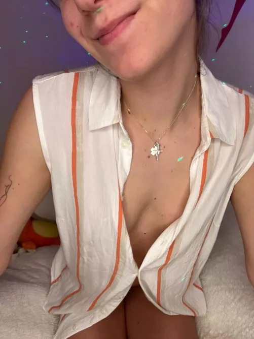 Are you into petite 18yo teens like me? by basham95