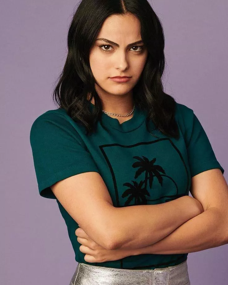 Camila Mendes posted by ViRuZ17k