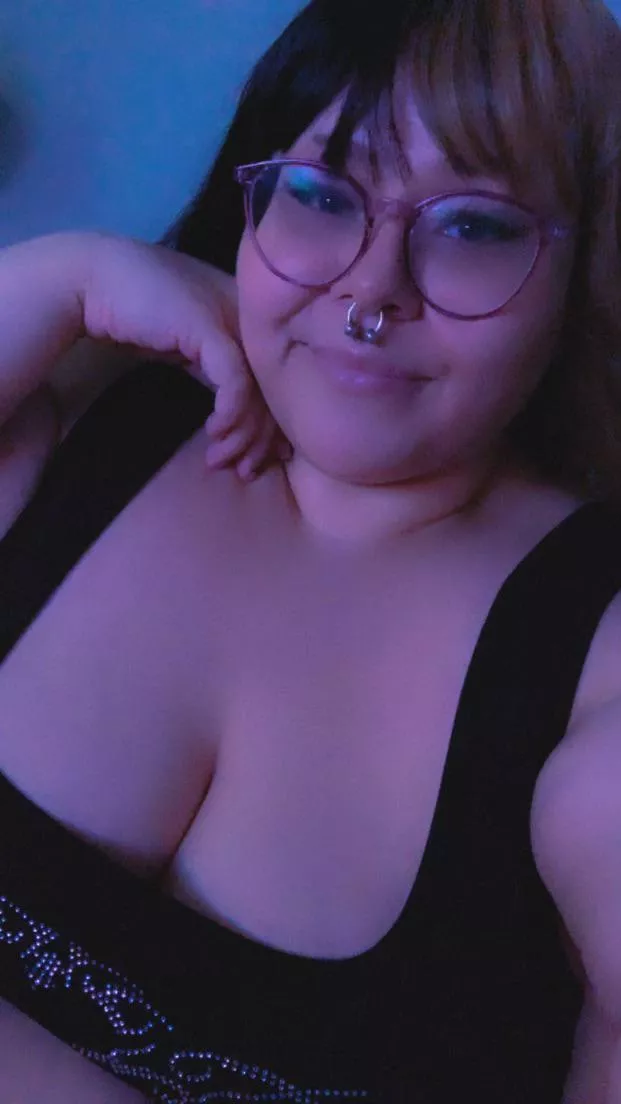 Hey loves  posted by FloorTotal2526