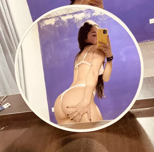 If I told you that I'm only 18 years old, would you still fuck me? by hasleymamii