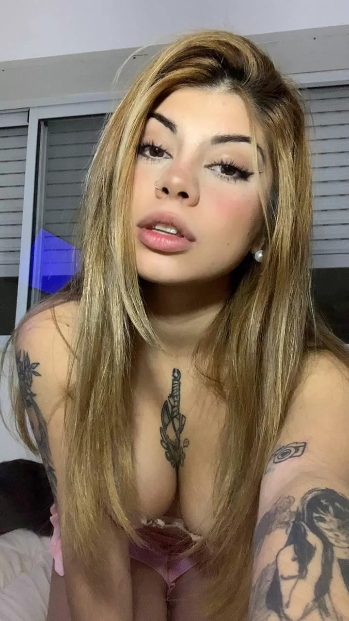 Innocent face yet wild and naughty in bed :) posted by Sangellonsevz