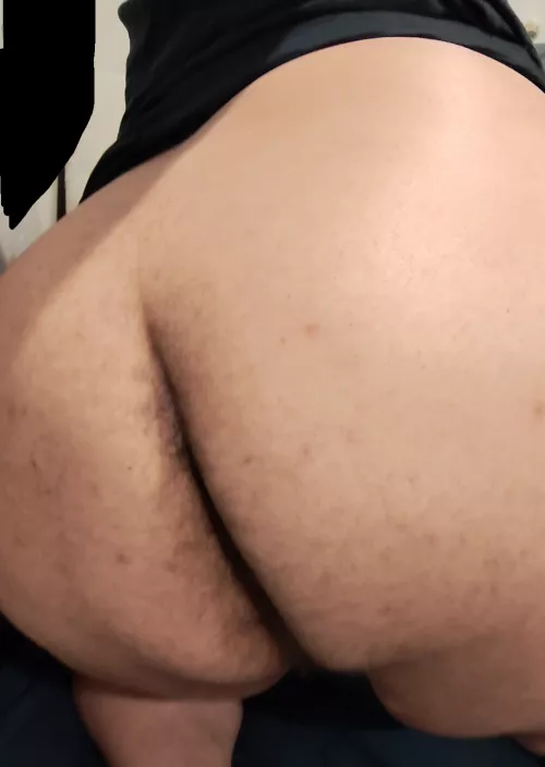 Is my ass fat? by Obvious_North1738