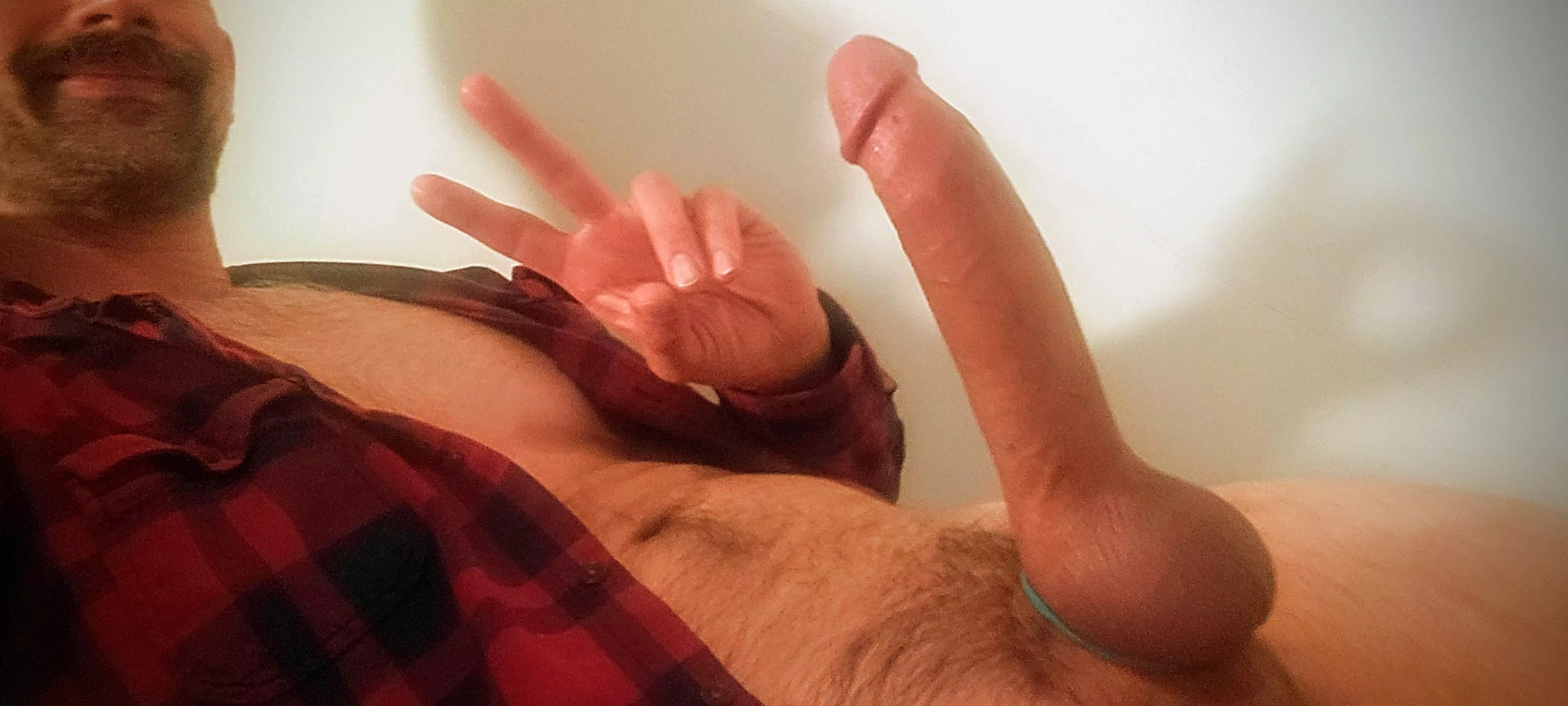 It's not gonna suck itself, open wide (40) posted by mnlumberjacker