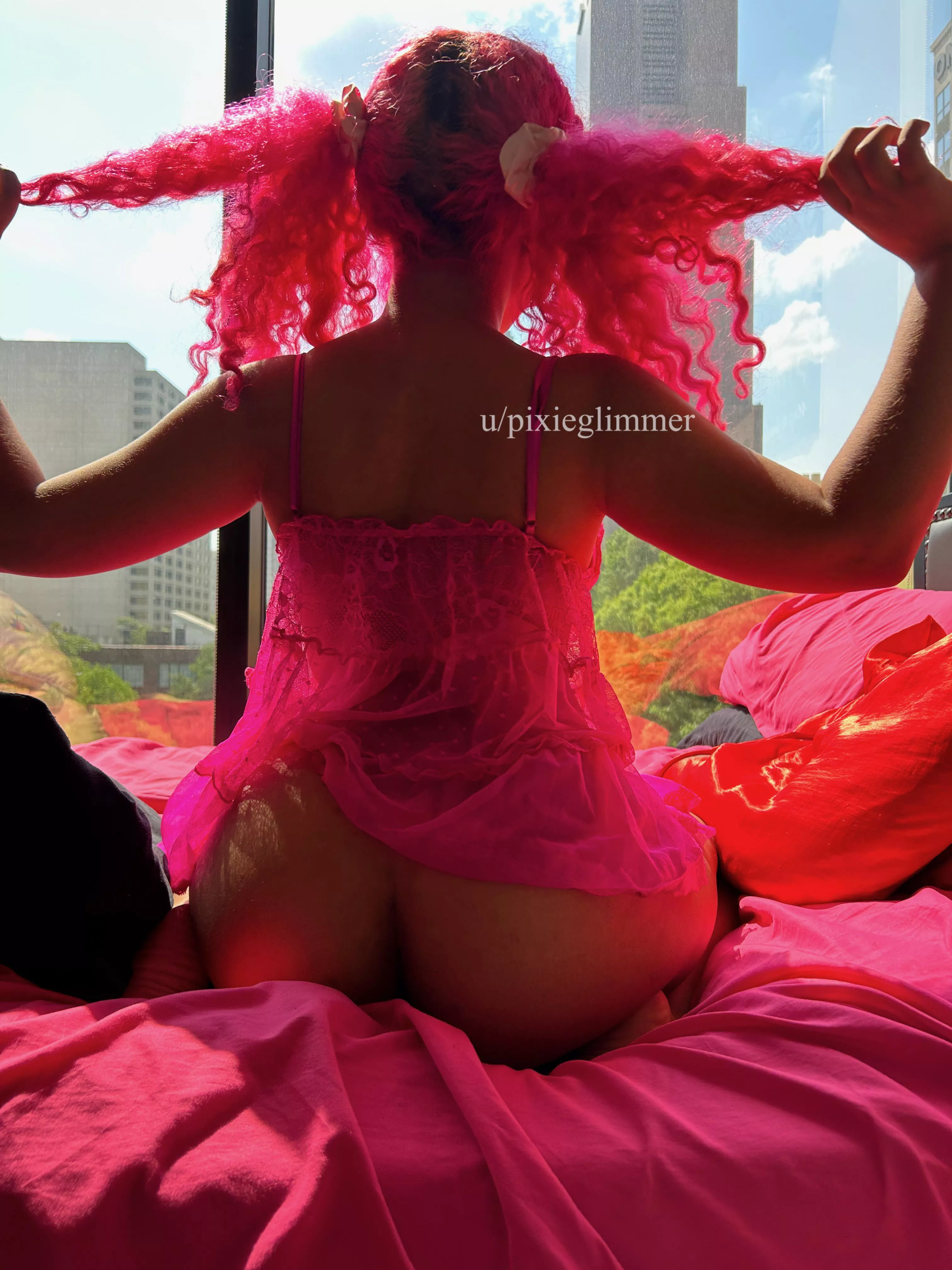 little pink fuckdoll 💞 posted by pixieglimmer