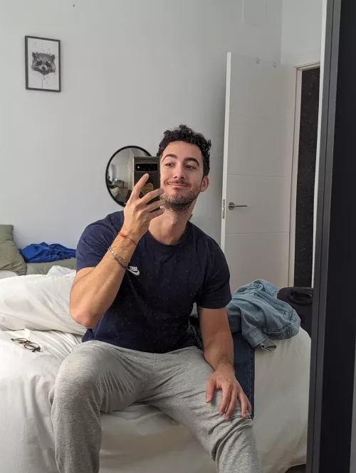 Morning beautiful people! How are you doing today? 💐 by BigNerdDick