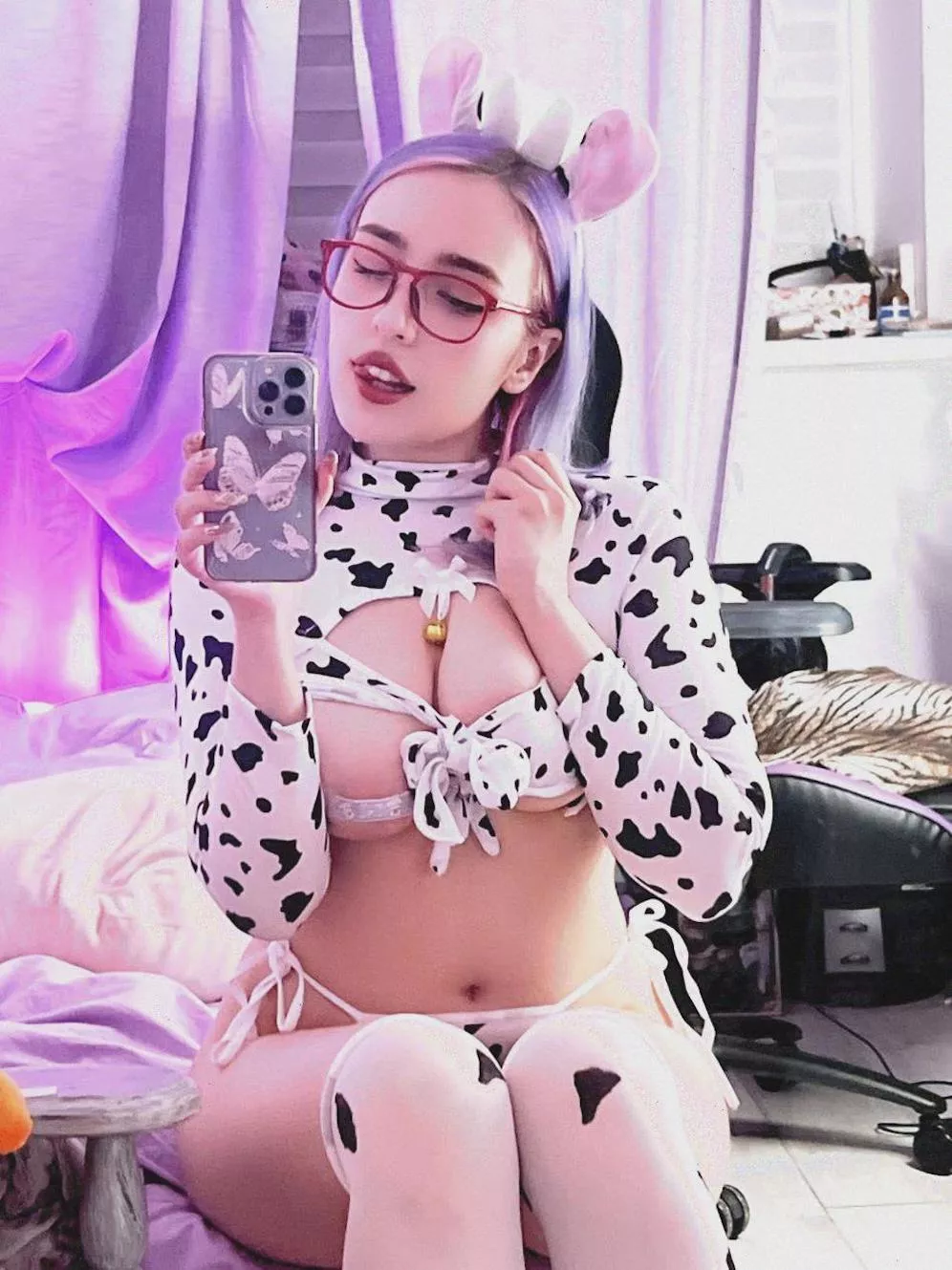 my bouncy titties would look good with your dick in between dont you agree? posted by wombsystrawberry