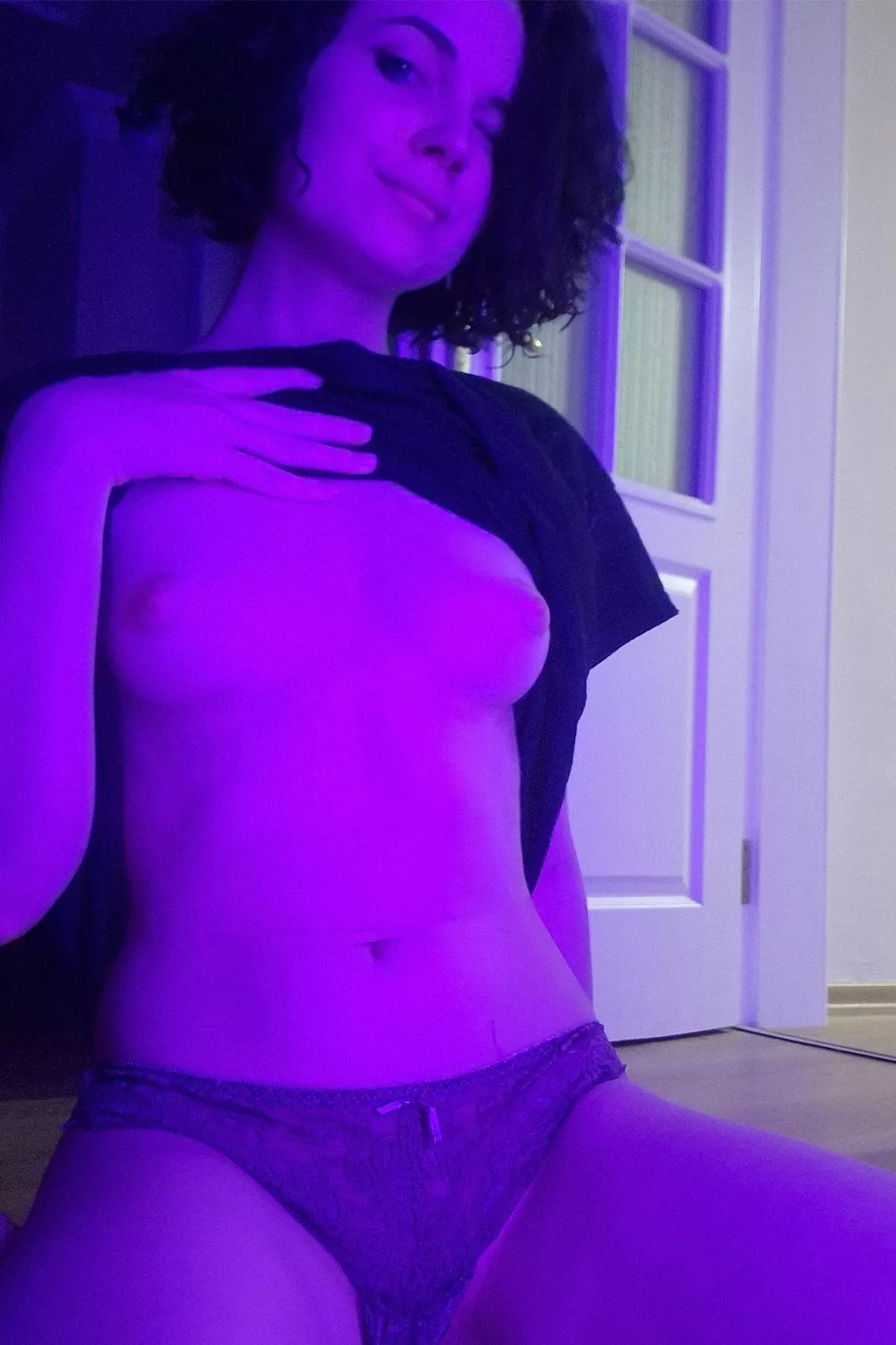 My neon vibe will help you to relax this monday posted by MereOasis