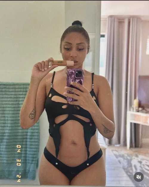 Nadia Nakai take selfie by Inner-Guidance3190