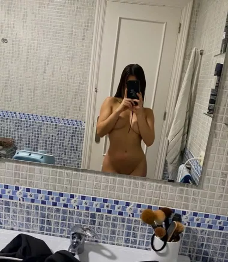 Say one thing about my 18yo body posted by Prettyeyescutie