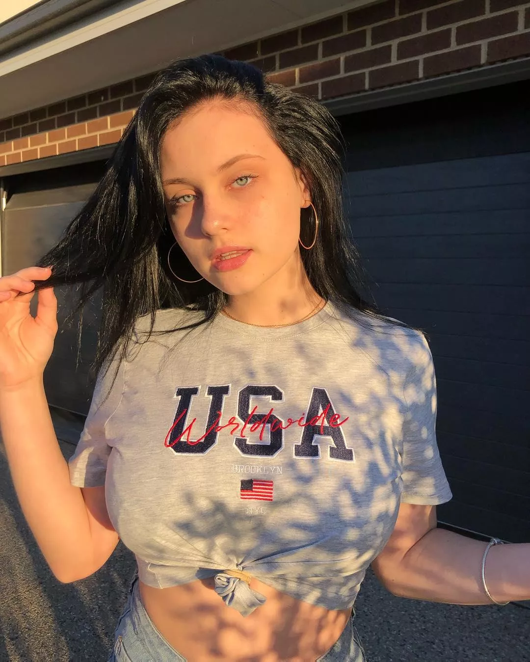 She makes me patriotic posted by theincredible24u
