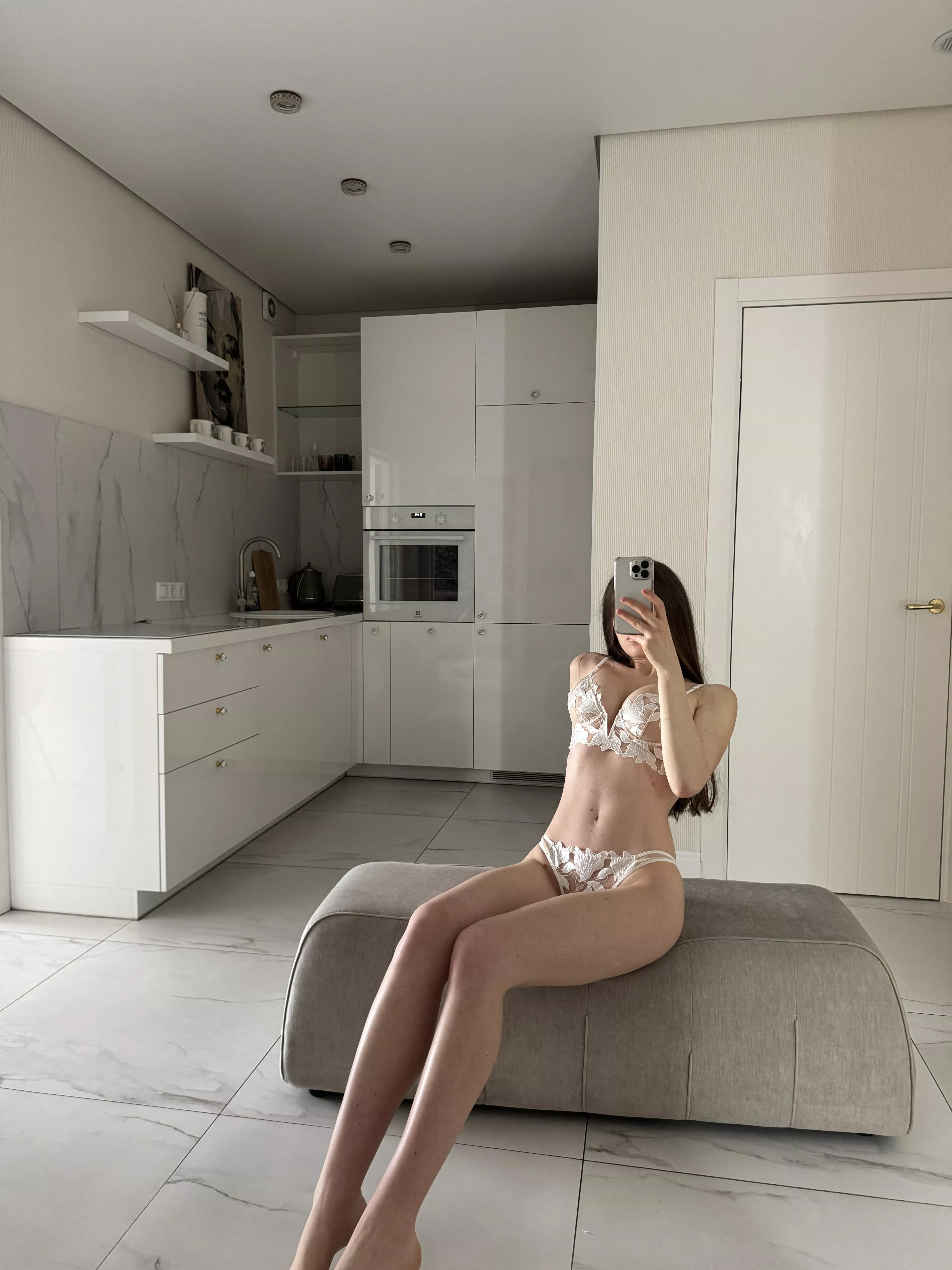 These feet will make you fall in love with me posted by F3d3rico2005