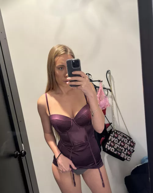 This is my purple female armor by MistressOfArousal