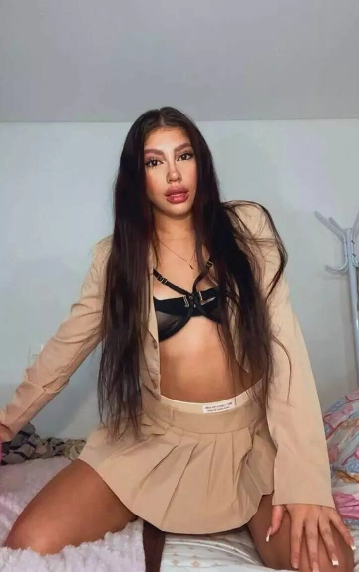 What can I do to get attention from older guys at college?  posted by djallelo