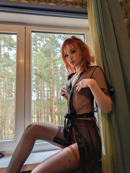 would u older guys find a short, thick punk girl like me pretty? (18) by idk847